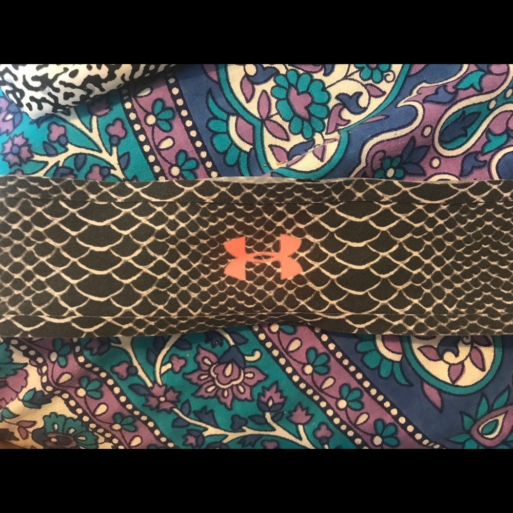 Under Armour headband